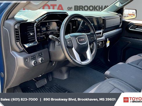 Used 2024 GMC Sierra 1500 SLE w/ X31 Off-Road Package AWD/4WD image 12