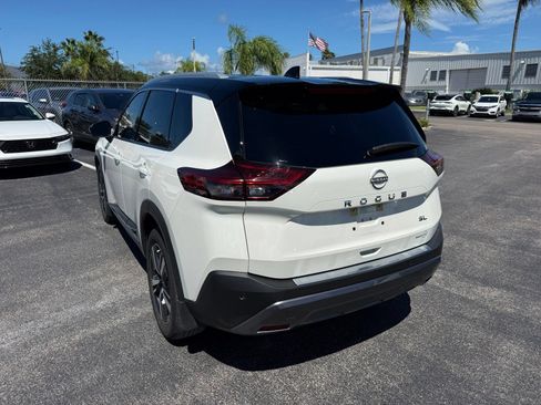 Used 2023 Nissan Rogue SL FWD image 5