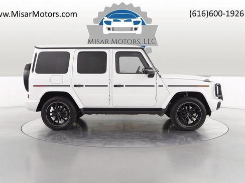 Used 2025 Mercedes-Benz G 550 image 2
