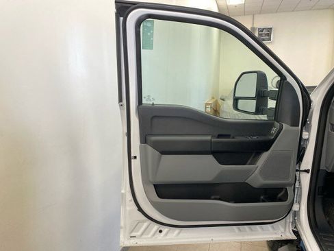 New 2025 Ford F350 XL w/ XL Chrome Package AWD/4WD image 18