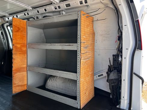 Used 2022 Chevrolet Express 2500 w/ Driver Convenience Package image 22