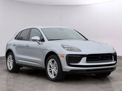 New 2026 Porsche Macan image 11
