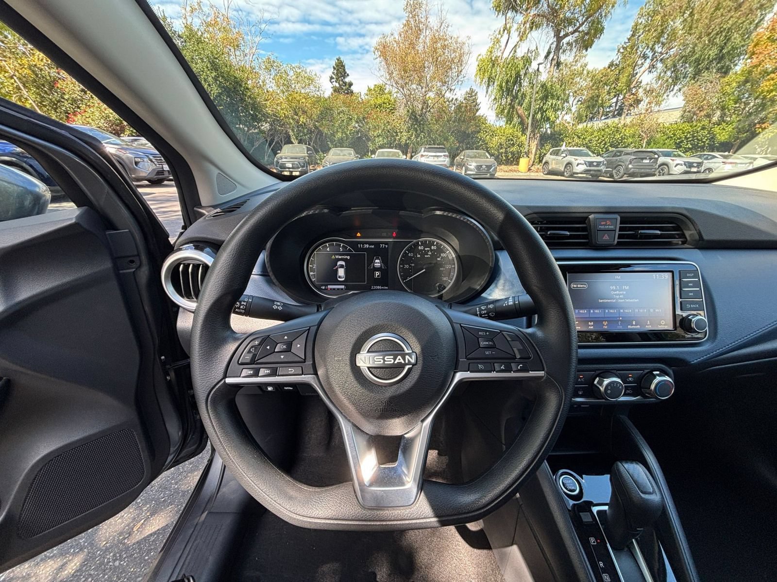 Used 2025 Nissan Versa SV FWD image 31