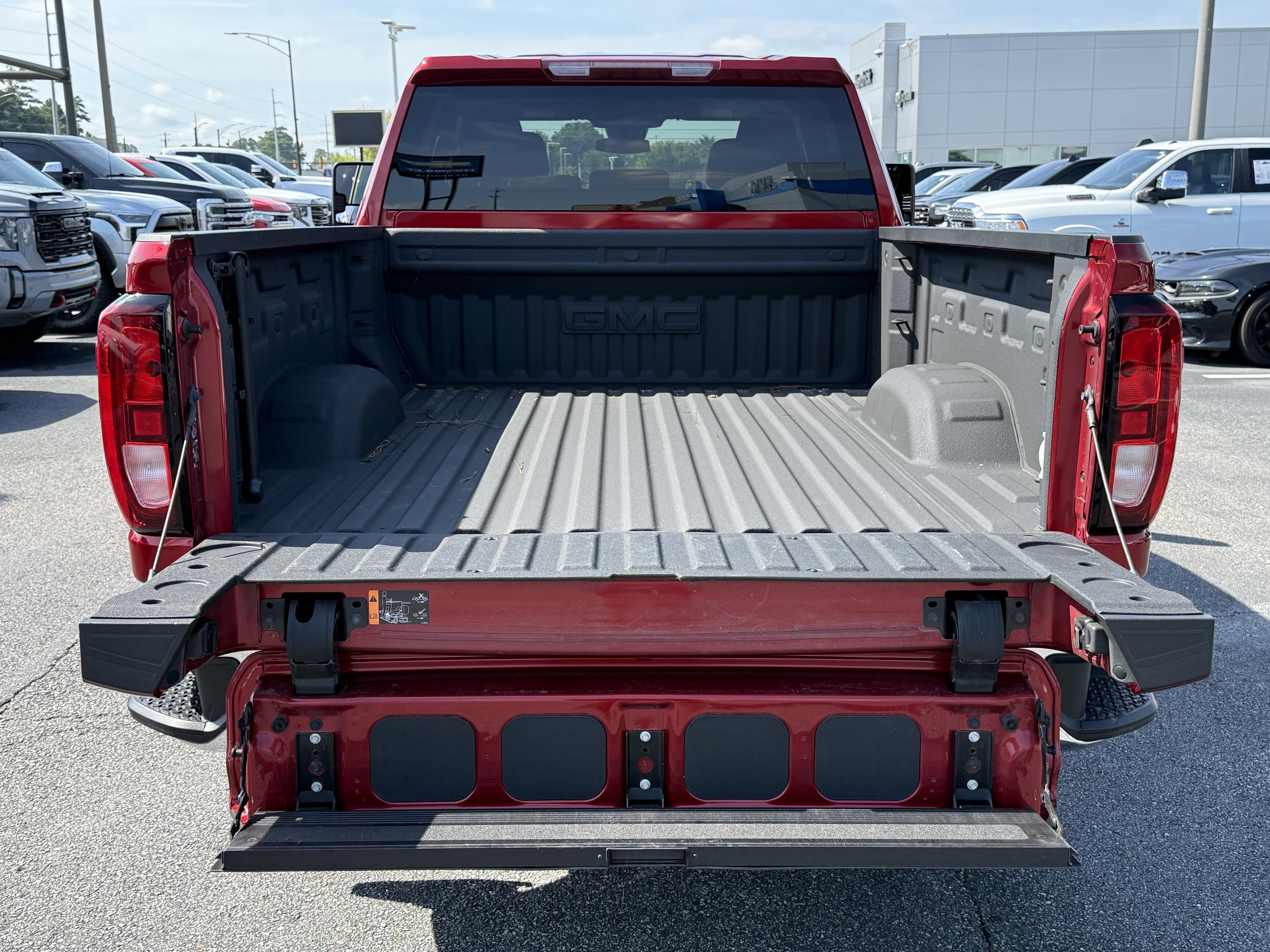 Used 2024 GMC Sierra 2500 SLE w/ SLE Value Package; AWD/4WD image 33