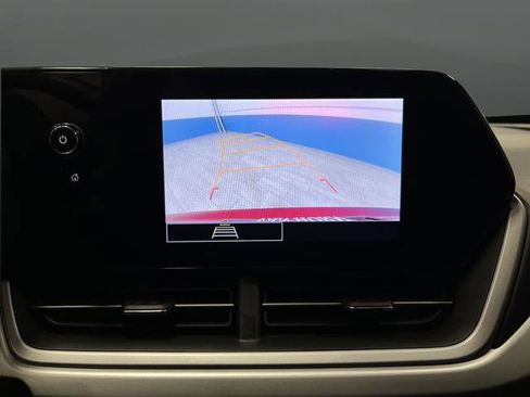 Used 2024 Chevrolet Trax RS w/ Driver Confidence Package image 9