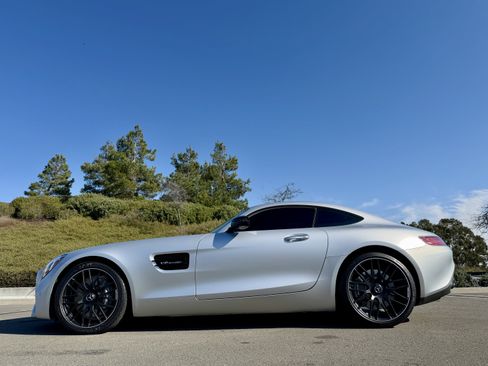 Used 2018 Mercedes-Benz AMG GT Coupe image 3