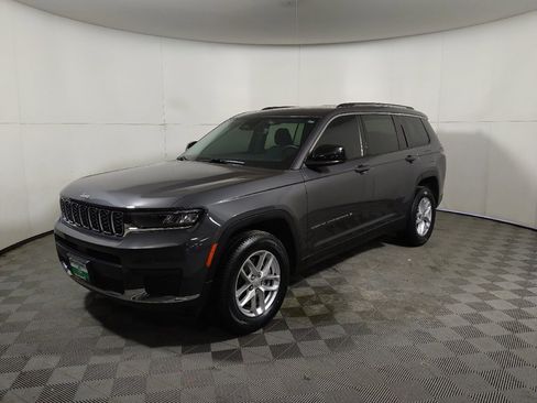 Used 2021 Jeep Grand Cherokee L Laredo w/ Luxury Tech Group I image 2