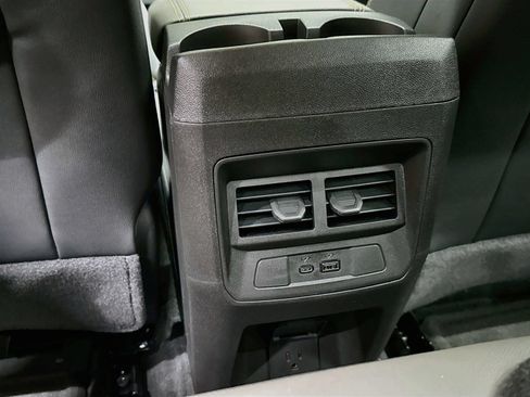 New 2026 Chevrolet Colorado ZR2 w/ Technology Package AWD/4WD image 29