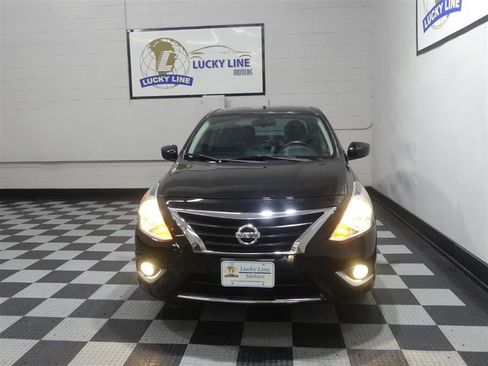 Used 2018 Nissan Versa SV w/ SV Special Edition Package FWD image 2