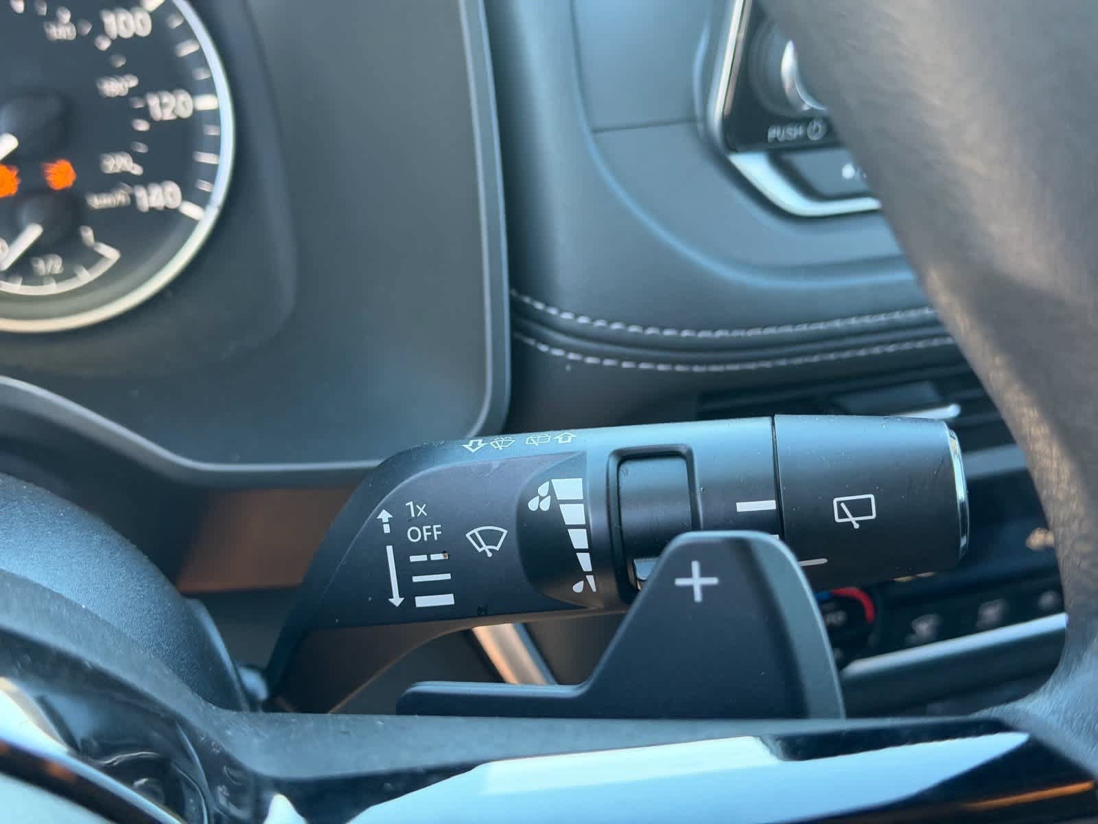 Certified 2023 Nissan Rogue SV FWD image 14