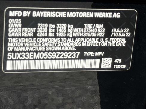 Used 2025 BMW X7 M60i image 31