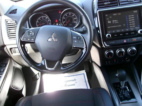 Used 2024 Mitsubishi Outlander Sport ES image 11