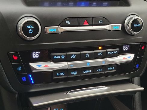 Used 2020 Ford Explorer ST w/ Premium Technology Package AWD/4WD image 17