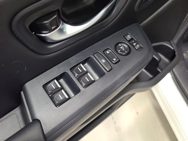 Used 2025 Honda Pilot TrailSport image 24
