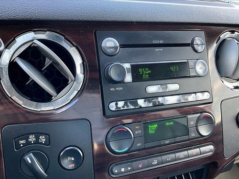 Used 2008 Ford F250 Lariat image 24
