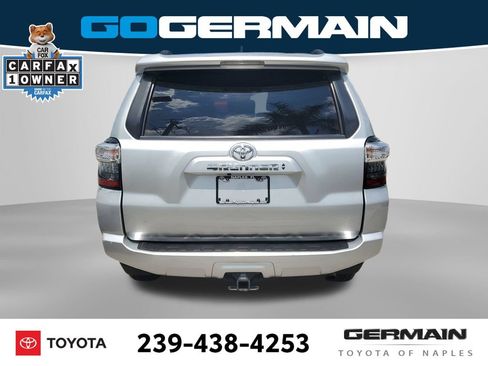 Certified 2022 Toyota 4Runner SR5 AWD/4WD image 11