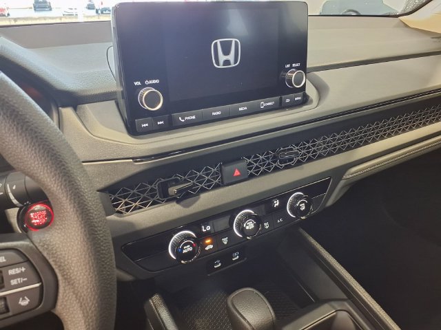 Certified 2025 Honda Accord LX image 10