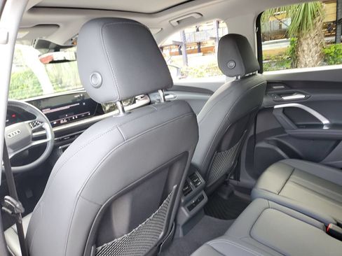 Certified 2025 Audi Q5 Premium Plus w/ Premium Plus AWD/4WD image 18