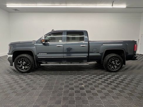 Used 2018 GMC Sierra 1500 SLT image 2