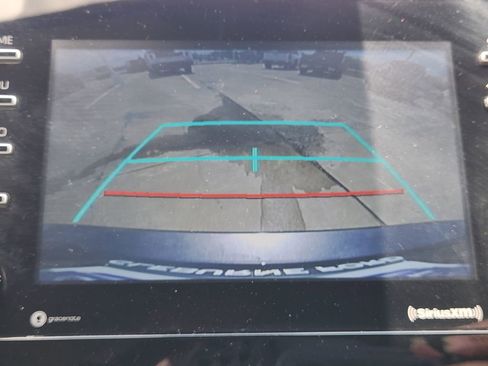 Used 2021 Toyota Camry SE FWD image 17