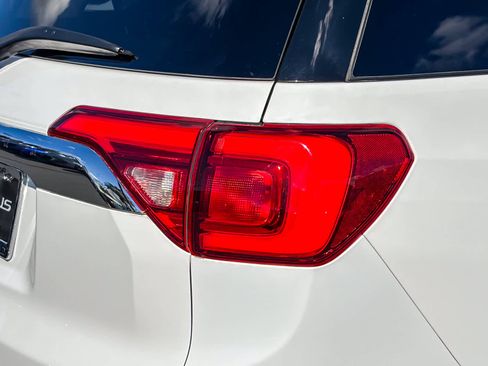 Used 2019 GMC Acadia Denali w/ Technology Package image 8