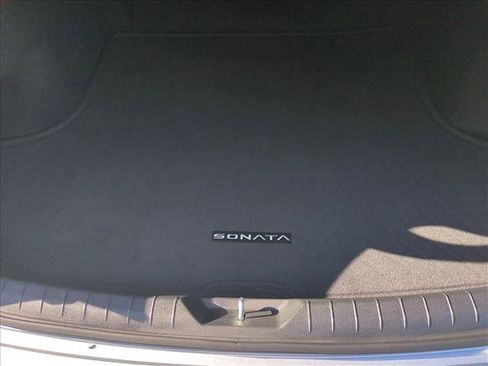 Certified 2025 Hyundai Sonata Limited FWD image 8