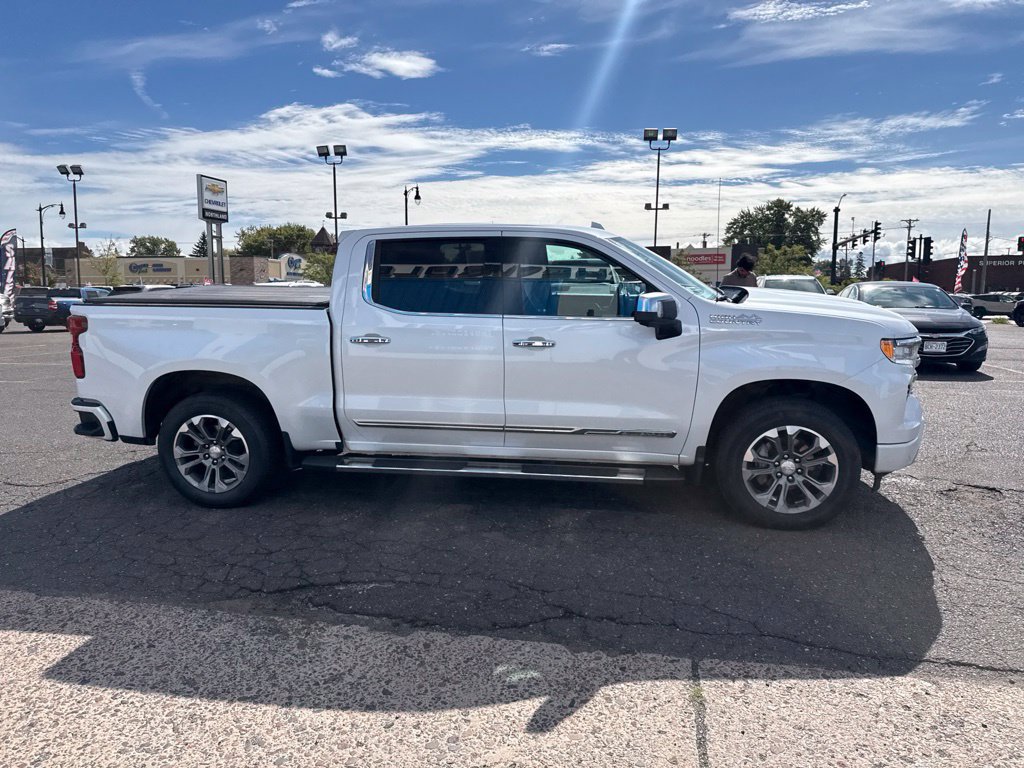 Used 2023 Chevrolet Silverado 1500 High Country AWD/4WD image 9