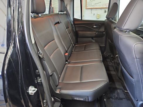 Used 2023 Honda Ridgeline RTL-E image 10