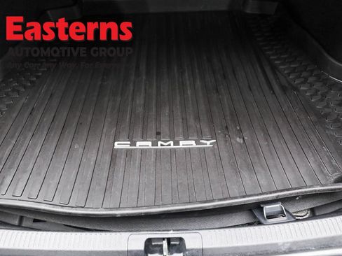 Used 2019 Toyota Camry LE image 9