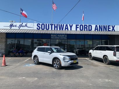 Used 2025 Mitsubishi Outlander SEL