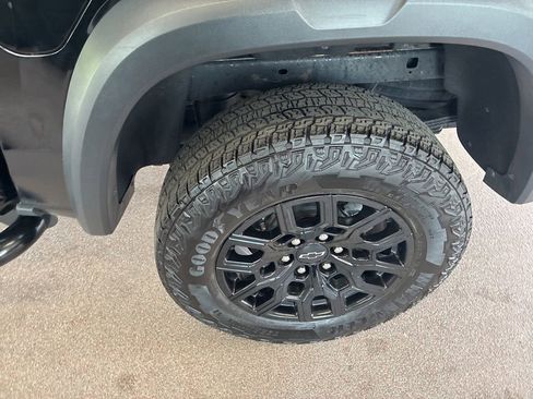 Used 2023 Chevrolet Colorado Trail Boss w/ Advanced Trailering Package AWD/4WD image 10