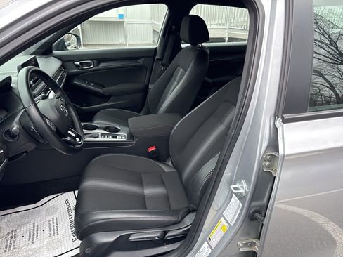 Used 2025 Honda Civic Sport image 14