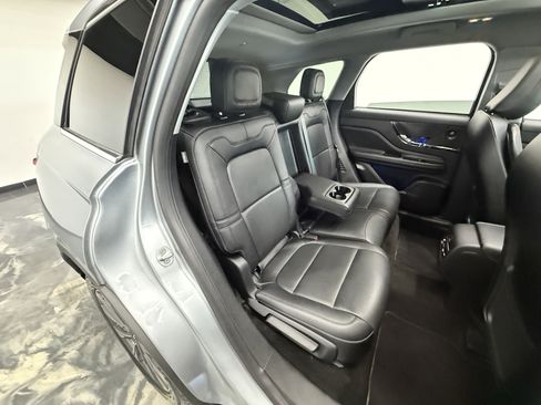 Used 2021 Lincoln Corsair Reserve w/ Elements Package image 28