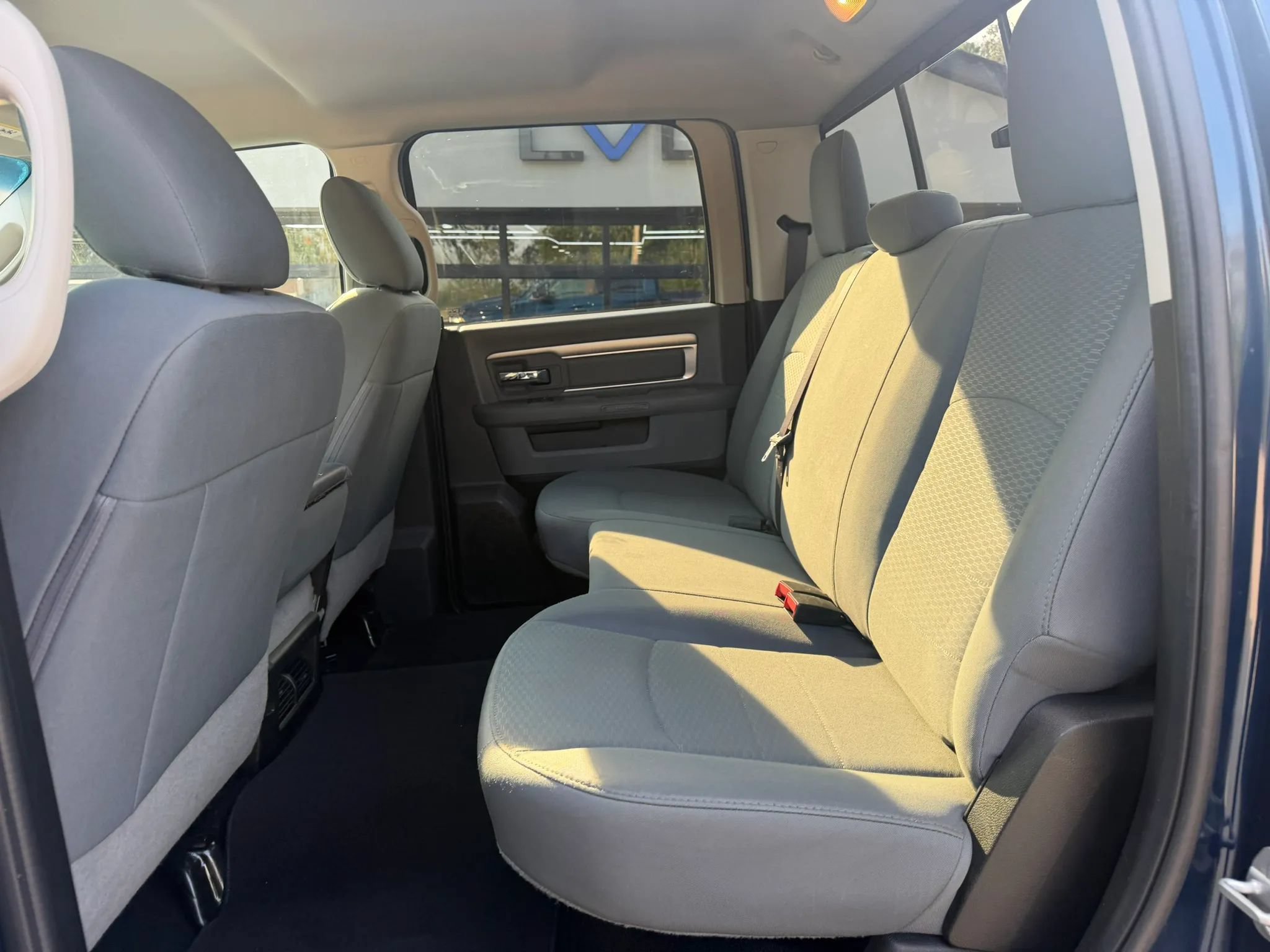 Used 2020 RAM 1500 Classic SLT AWD/4WD image 35