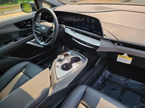 New 2026 Cadillac Optiq Sport 1 AWD/4WD image 10