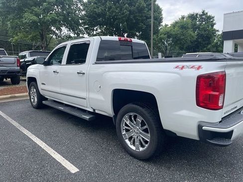 Used 2017 Chevrolet Silverado 1500 High Country AWD/4WD image 2