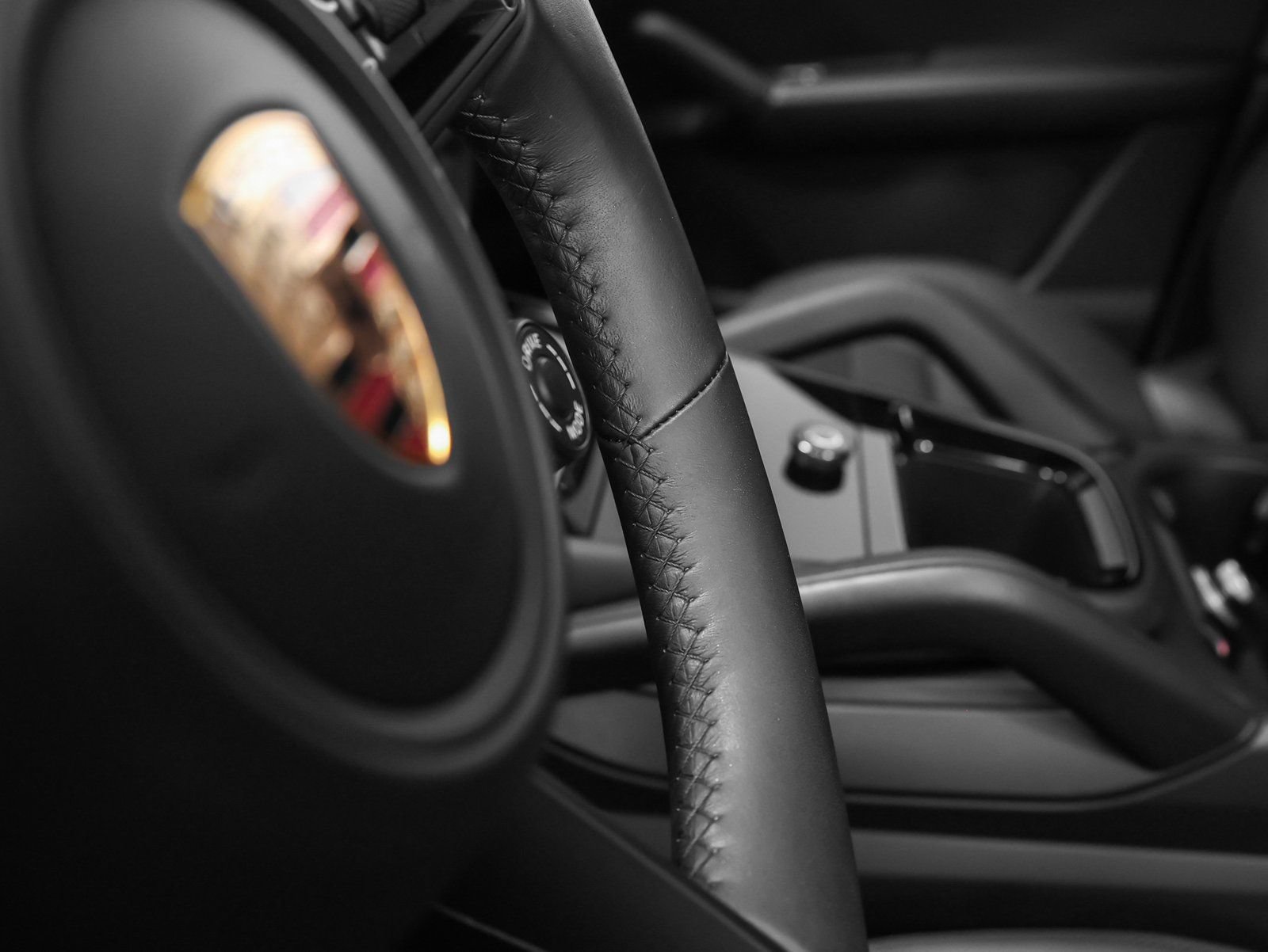 Certified 2025 Porsche Cayenne E-Hybrid AWD/4WD image 36