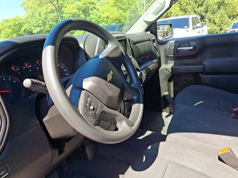 Used 2022 Chevrolet Silverado 1500 Custom image 25