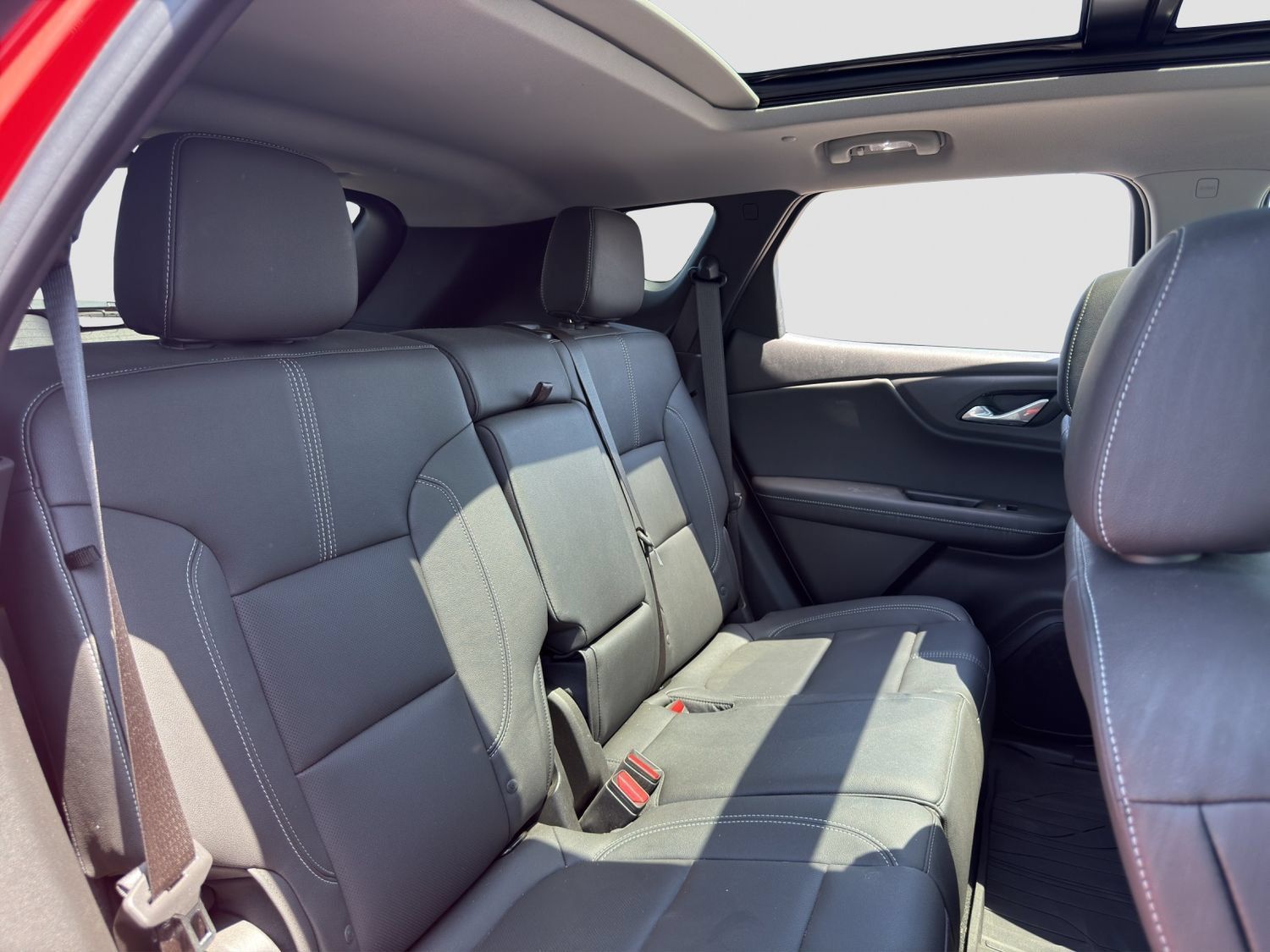 Used 2025 Chevrolet Blazer LT w/ Sound & Technology Package FWD image 27