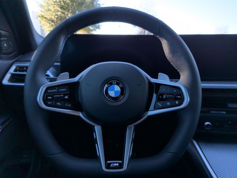 Used 2026 BMW 330i Sedan w/ M Sport Package RWD image 22