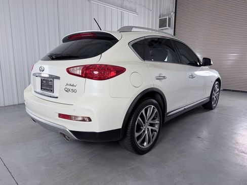 Used 2017 INFINITI QX50 2WD w/ Premium Plus Package image 5