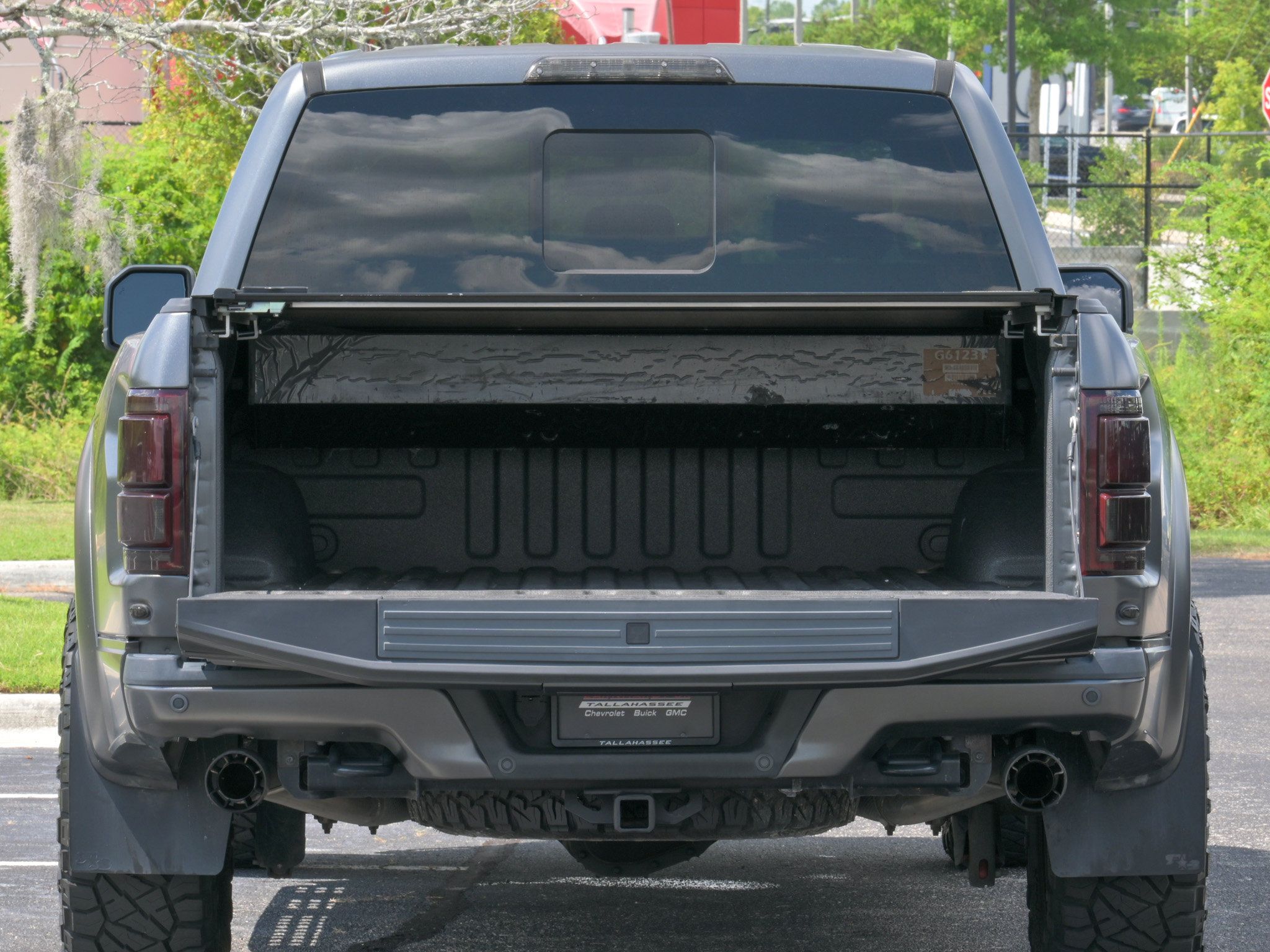 Used 2019 Ford F150 Raptor w/ Equipment Group 802A Luxury AWD/4WD image 38
