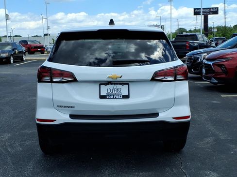 Used 2022 Chevrolet Equinox LS w/ LS Convenience Package FWD image 29