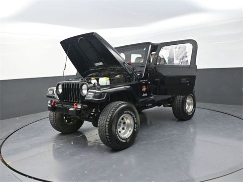 Used 1998 Jeep Wrangler Sahara image 25