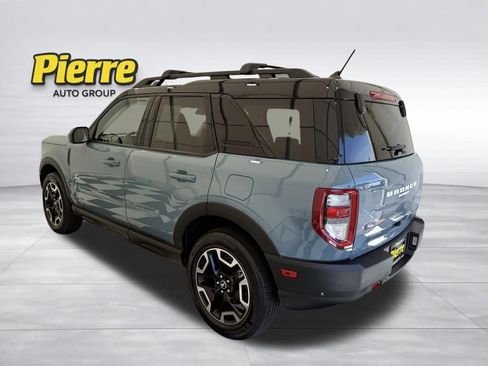 Used 2022 Ford Bronco Sport Outer Banks w/ Tech Package AWD/4WD image 2