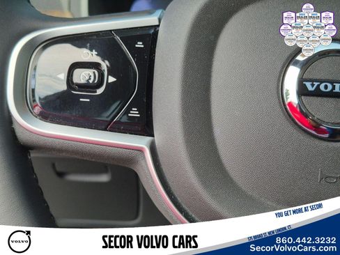 Used 2025 Volvo V90 B6 Cross Country Plus AWD/4WD image 20