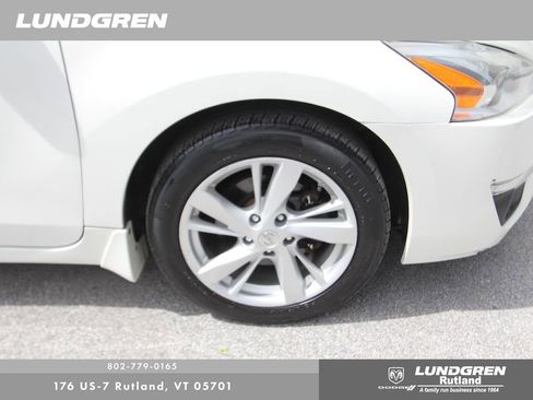 Used 2013 Nissan Altima 2.5 SL w/ Technology Pkg FWD image 16