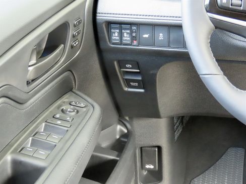 Used 2025 Honda Odyssey EX-L image 21
