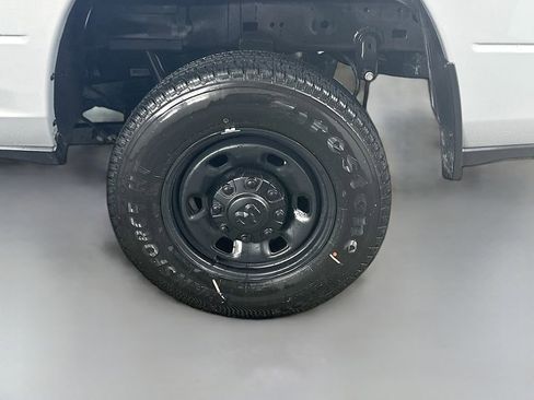 New 2026 RAM 2500 Tradesman AWD/4WD image 17