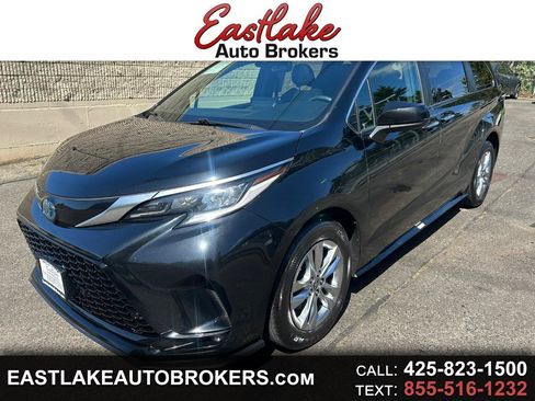Used 2021 Toyota Sienna XSE AWD/4WD image 1